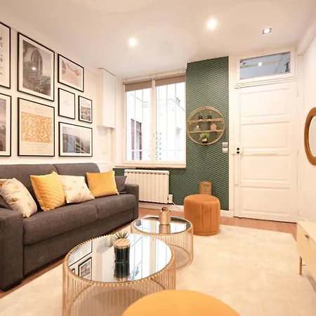 Cute In Ile Saint Louis Apartment Paris
